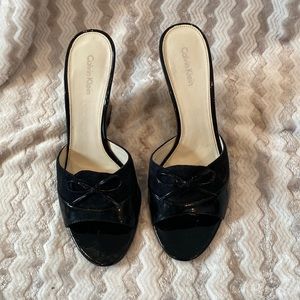 Calvin Klein Cadette Patent/Suede Size 8 Wedges